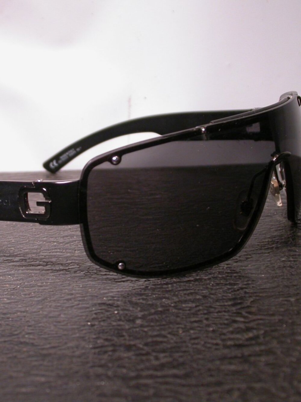 Gucci Black Modern Wrap Shades Sunglasses Made in Italy FRAMES ONLY